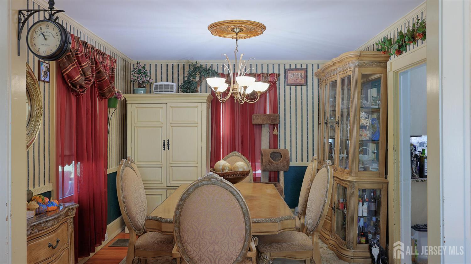 711 Dunellen Avenue Dunellen, NJ 08812 - Photo 12 of 39