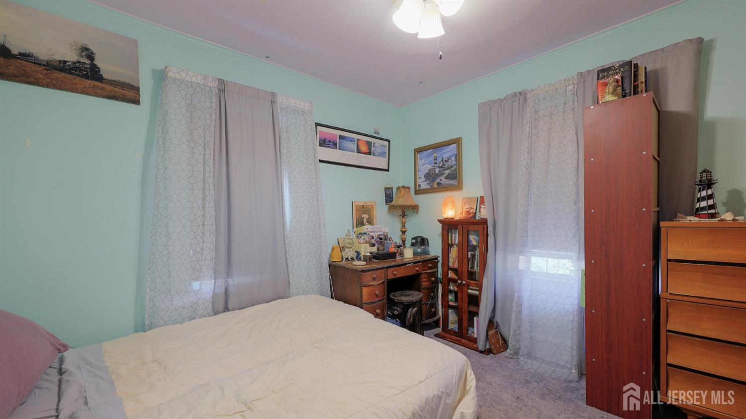 711 Dunellen Avenue Dunellen, NJ 08812 - Photo 19 of 39