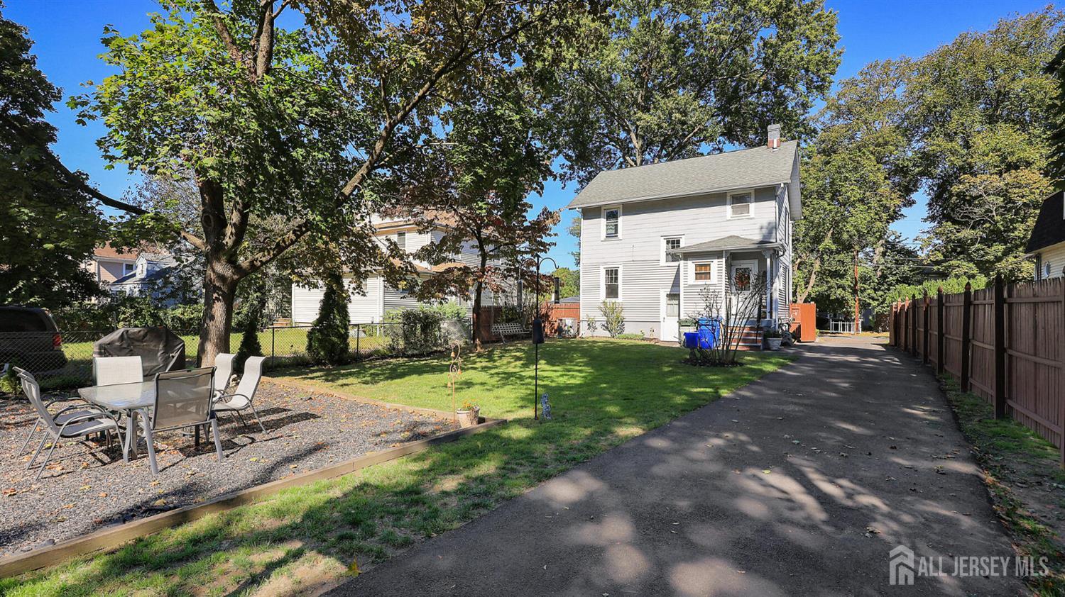 711 Dunellen Avenue Dunellen, NJ 08812 - Photo 33 of 39