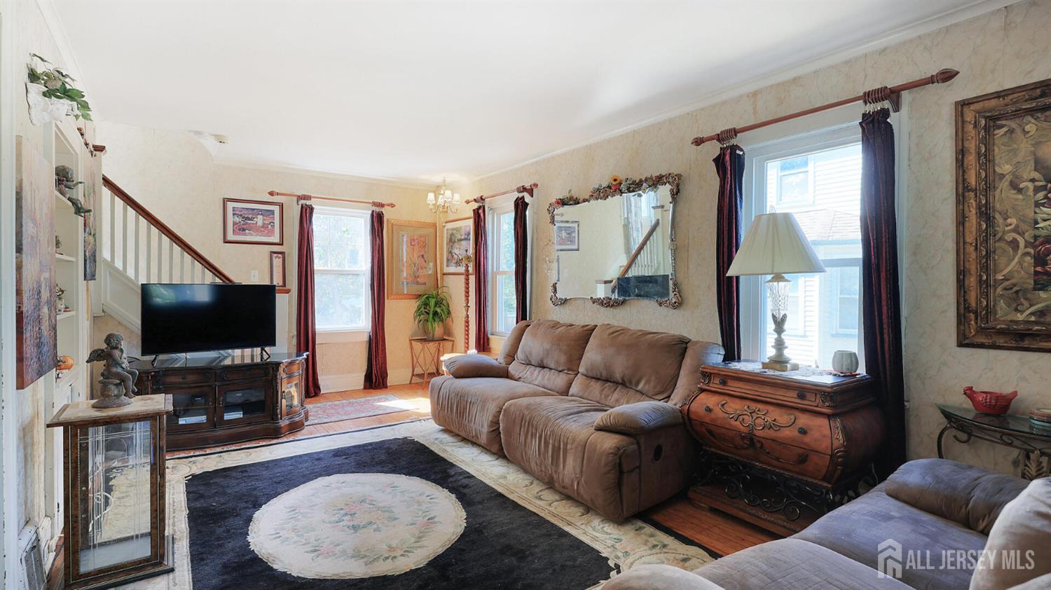 711 Dunellen Avenue Dunellen, NJ 08812 - Photo 8 of 39