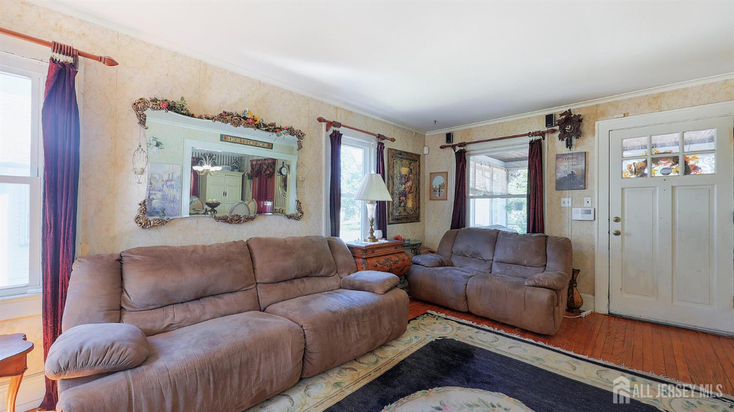 711 Dunellen Avenue Dunellen, NJ 08812 - Photo 10 of 39