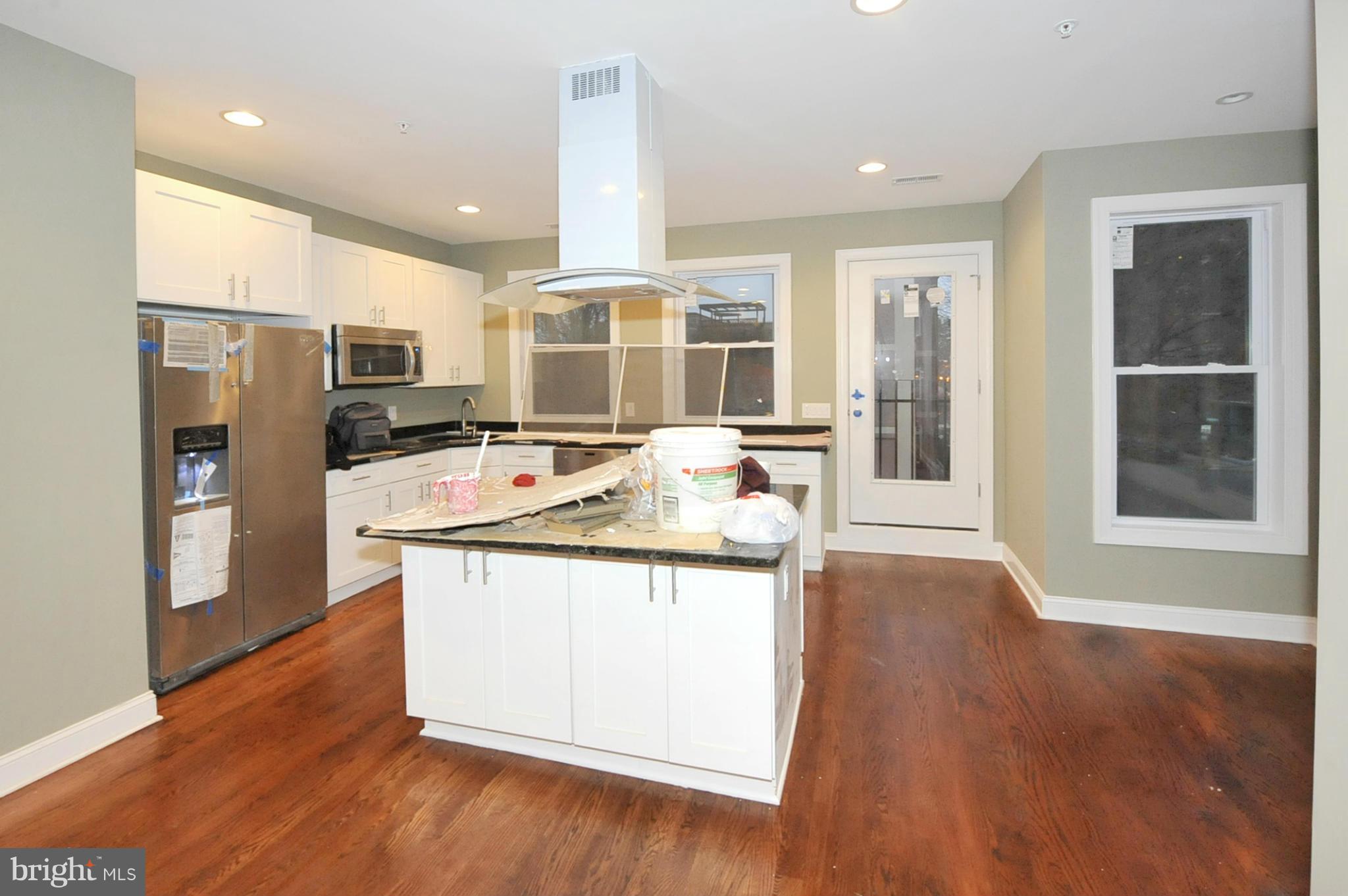 301 K Street Northeast, Unit 2 Washington, DC 20002 - Photo 3 of 16 Kitchen
