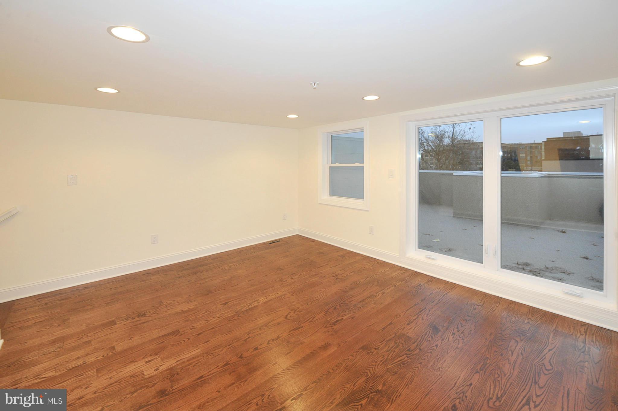 301 K Street Northeast, Unit 2 Washington, DC 20002 - Photo 7 of 16 Interior (General)