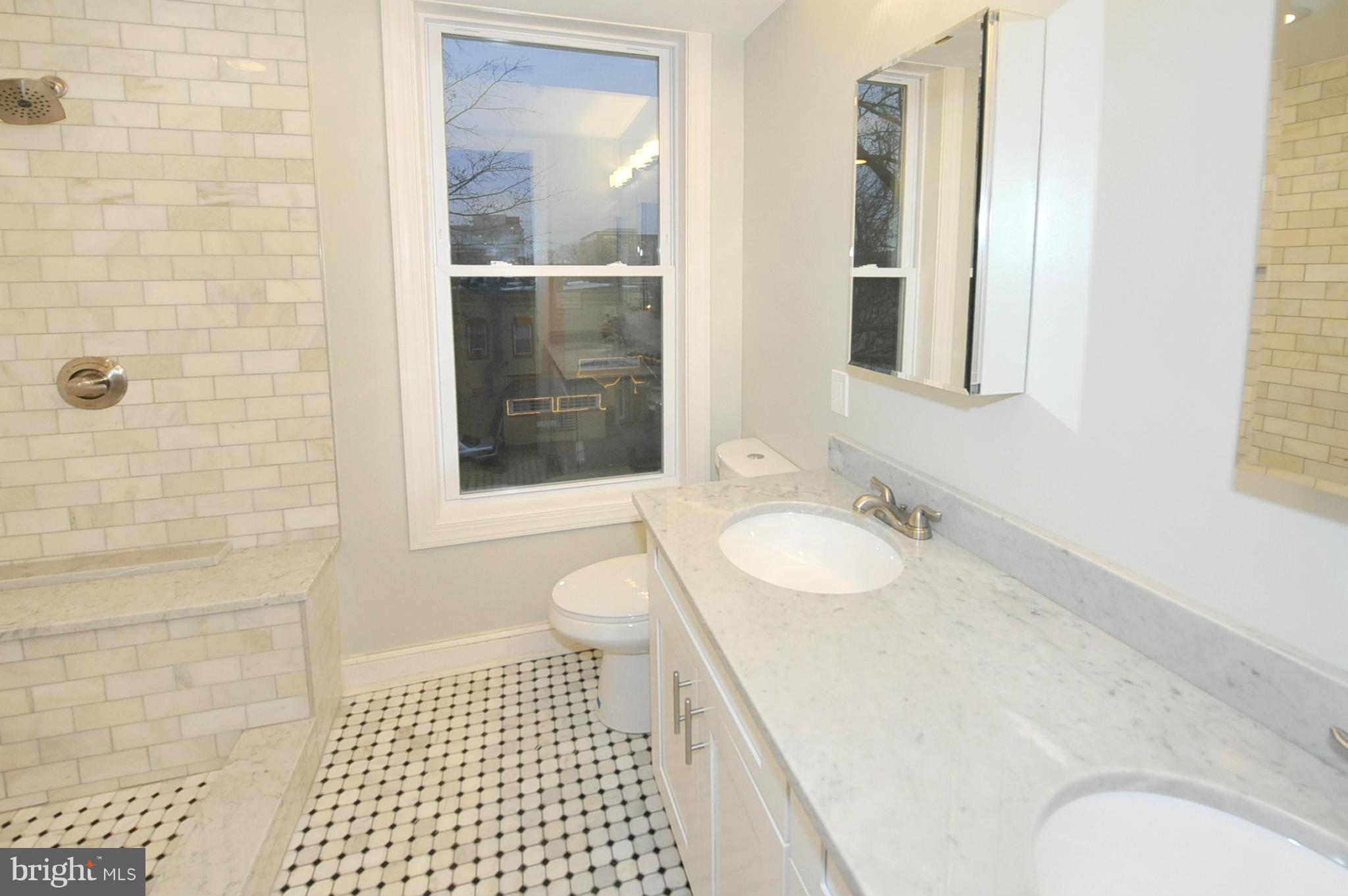 301 K Street Northeast, Unit 2 Washington, DC 20002 - Photo 10 of 16 Bath (Master)