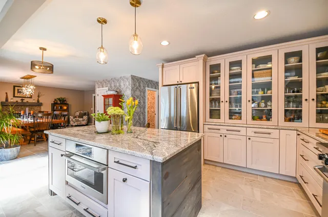 $895,000 | 17 Federal Corner Road, Tuftonboro, NH 03816