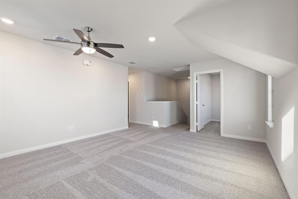1840 Rosedale Avenue Van Alstyne, TX 75495 - Photo 13 of 26 a view of an empty room and window