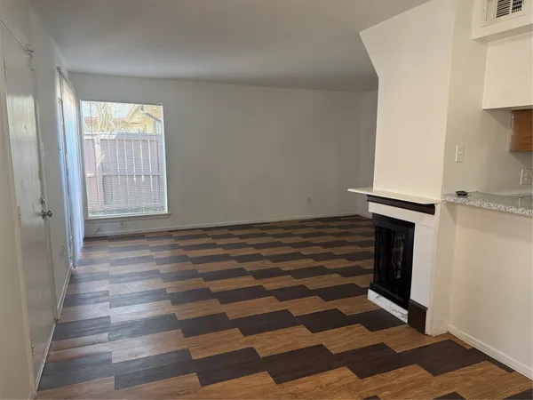 $1,345 | 8050 Sands Point Drive, Unit B, Houston, TX 77036