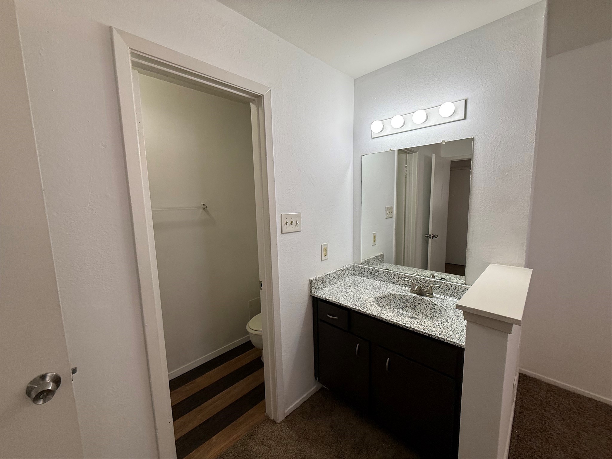 8050 Sands Point Drive, Unit B Houston, TX 77036 - Photo 12 of 15