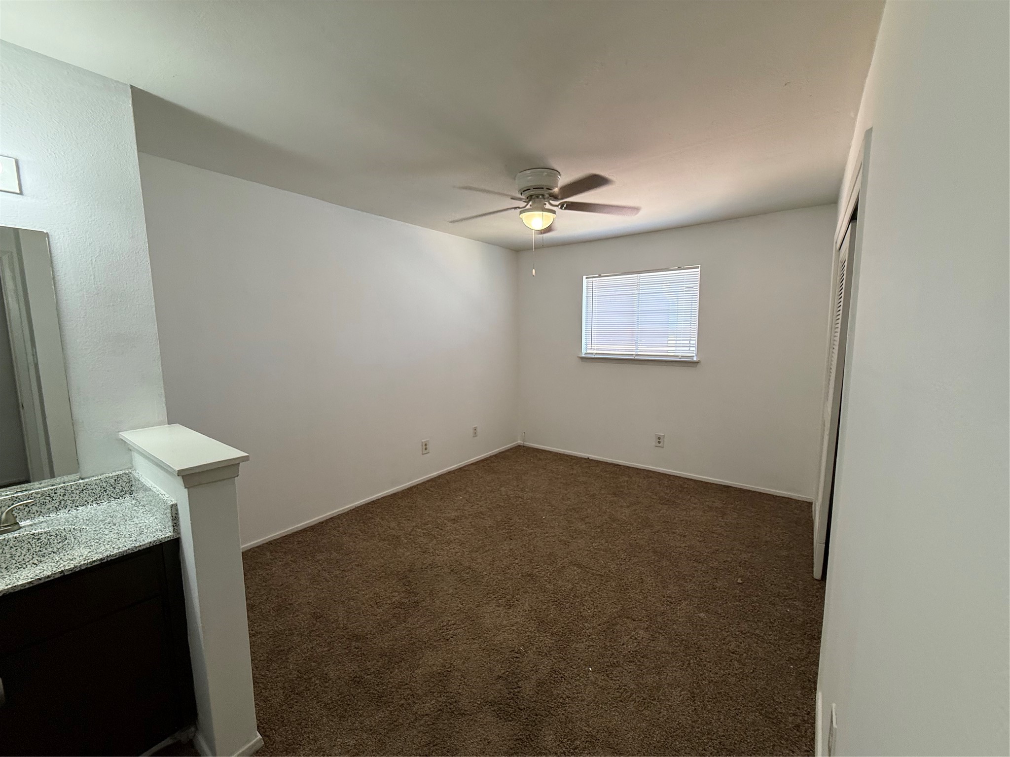 8050 Sands Point Drive, Unit B Houston, TX 77036 - Photo 10 of 15