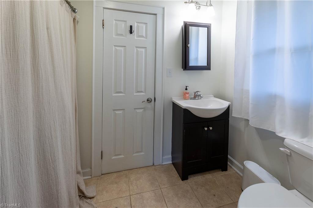 24 Forest Drive Thomasville, NC 27360 - Photo 15 of 24