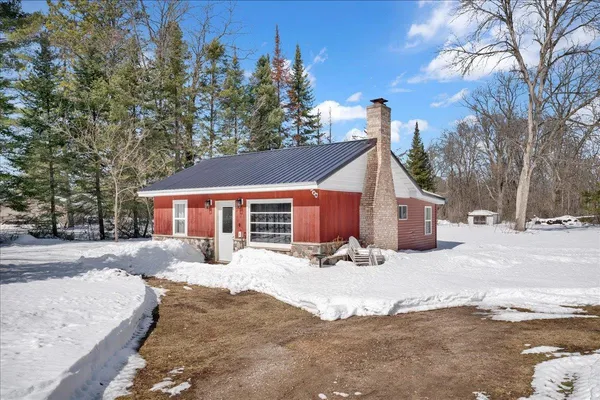 $179,900 | W9862 County Highway West, Crivitz, WI 54114