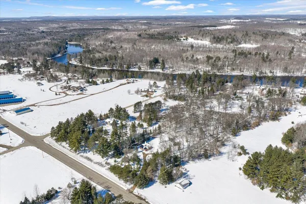 $179,900 | W9862 County Highway West, Crivitz, WI 54114