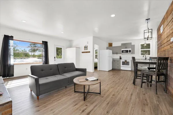 $179,900 | W9862 County Highway West, Crivitz, WI 54114