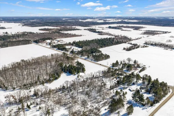 $179,900 | W9862 County Highway West, Crivitz, WI 54114