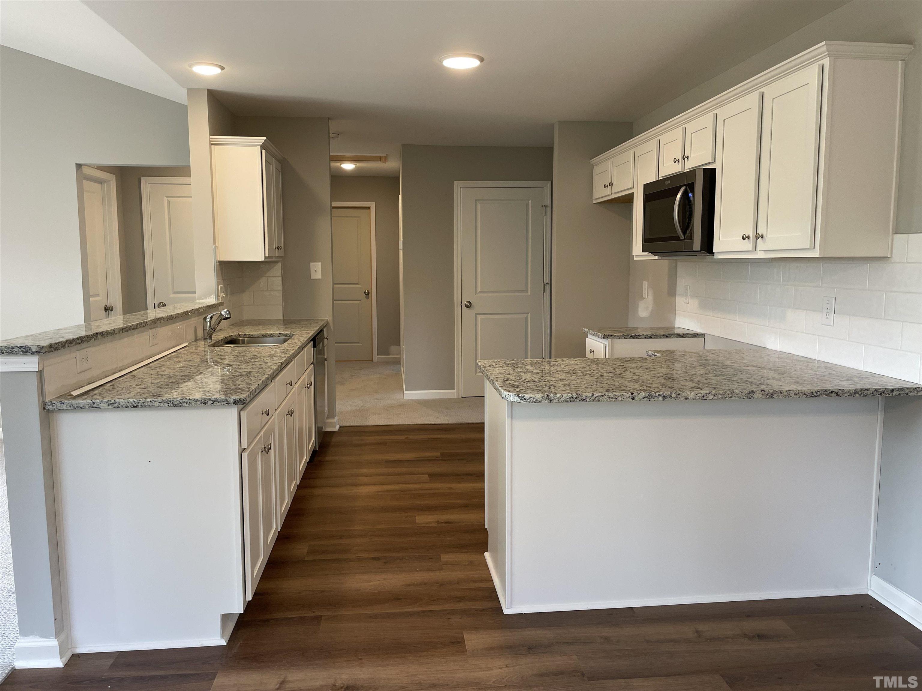 430 Touchdown Way Benson, NC 27504 - Photo 3 of 12 Gallery Image 3