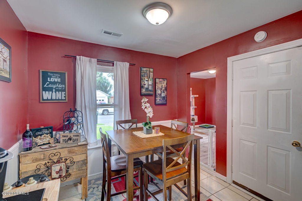 3045 Foxhorn Road Jacksonville, NC 28546 - Photo 9 of 29 3045FoxhornEdit-17