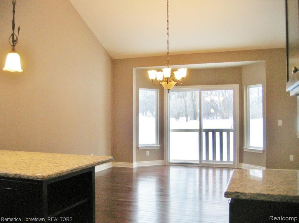 4582 Clifford Road Brighton, MI 48116 - Photo 13 of 34 5.5