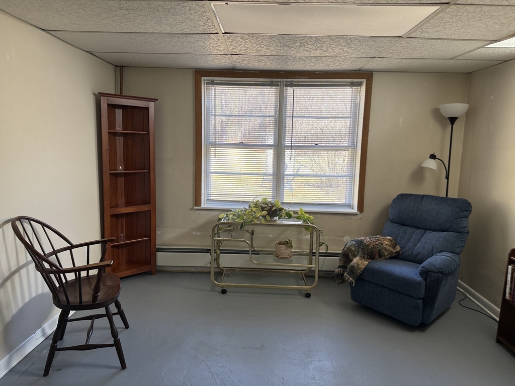 208 New Boston Road Sturbridge, MA 01566 - Photo 12 of 17