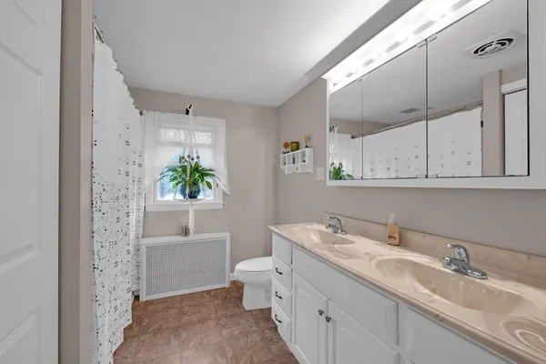 $460,000 | 208 New Boston Road, Sturbridge, MA 01566