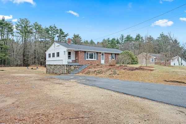 $460,000 | 208 New Boston Road, Sturbridge, MA 01566