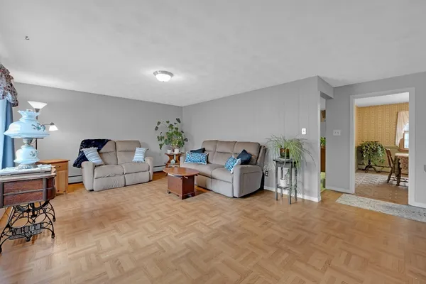 $460,000 | 208 New Boston Road, Sturbridge, MA 01566