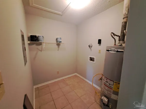 $1,195 | 6204 Forest Pines Drive, Pensacola, FL 32526