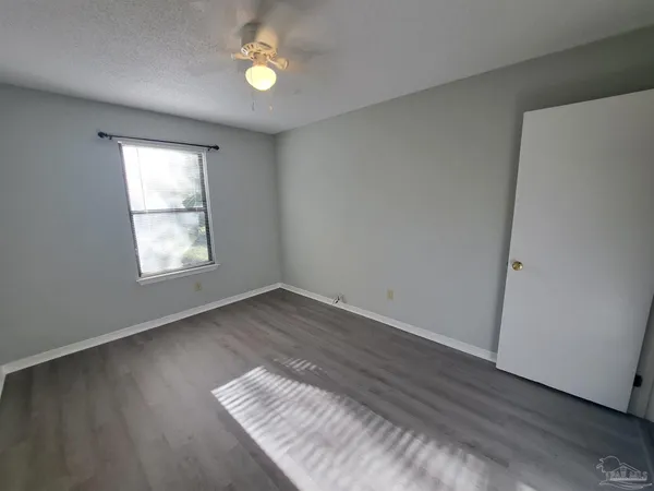 $1,195 | 6204 Forest Pines Drive, Pensacola, FL 32526