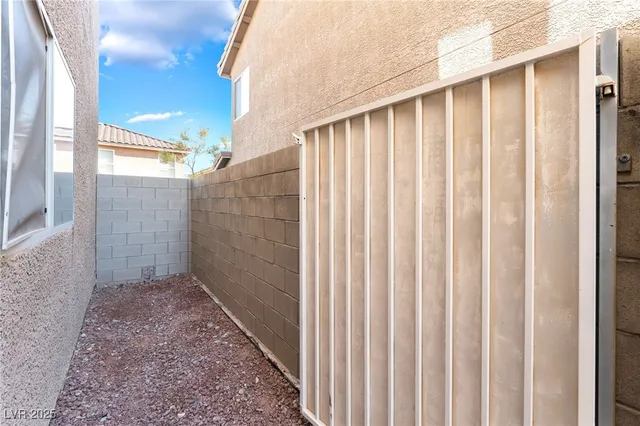 $391,999 | 9468 Plover Falls Avenue, Las Vegas, NV 89149