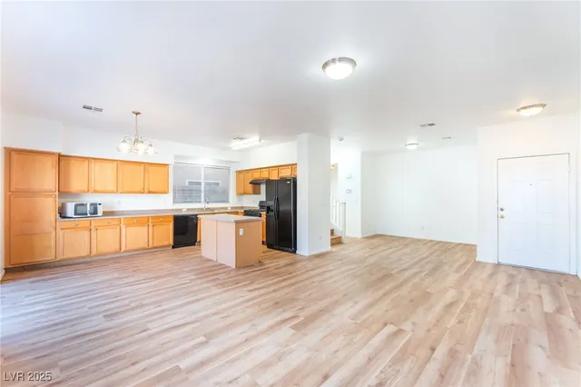 $391,999 | 9468 Plover Falls Avenue, Las Vegas, NV 89149