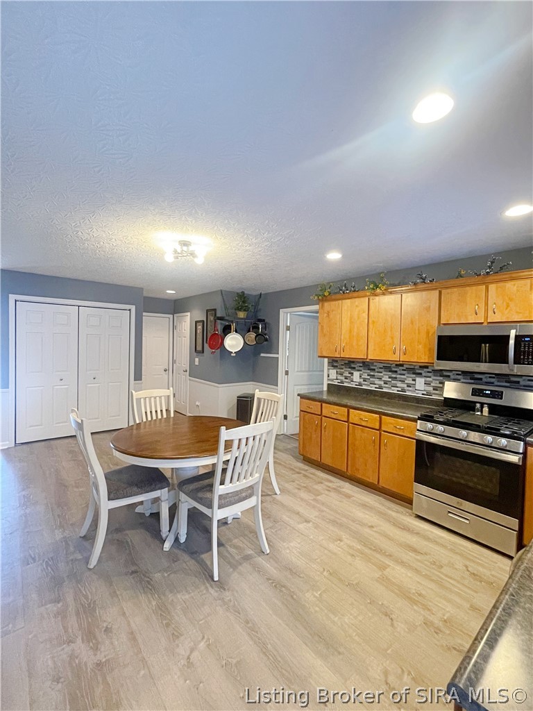 3668 Tee Road Northeast Corydon, IN 47112 - Photo 14 of 51 Eat-In Kitchen
