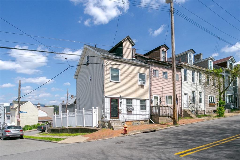 5201 Stanton Avenue, Pittsburgh, PA 15201 Compass