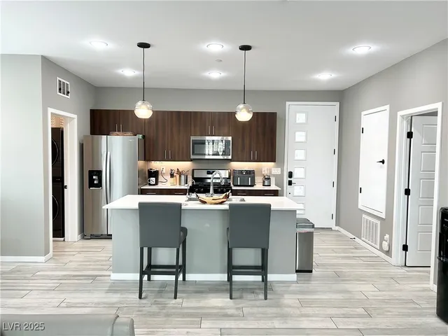 $370,000 | 11290 Hidden Peak Avenue, Unit 308, Las Vegas, NV 89135