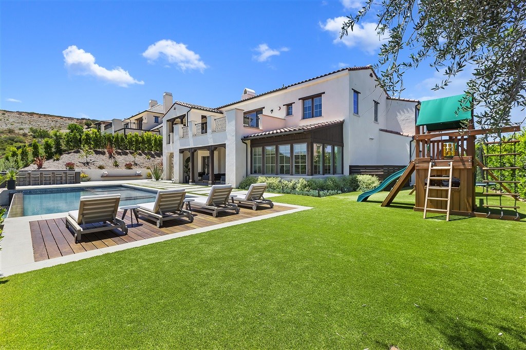 889 Pearl Drive San Marcos, CA 92078 - Photo 9 of 25