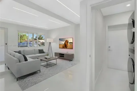 $750,000 | 9851 Jamaica Drive, Cutler Bay, FL 33189