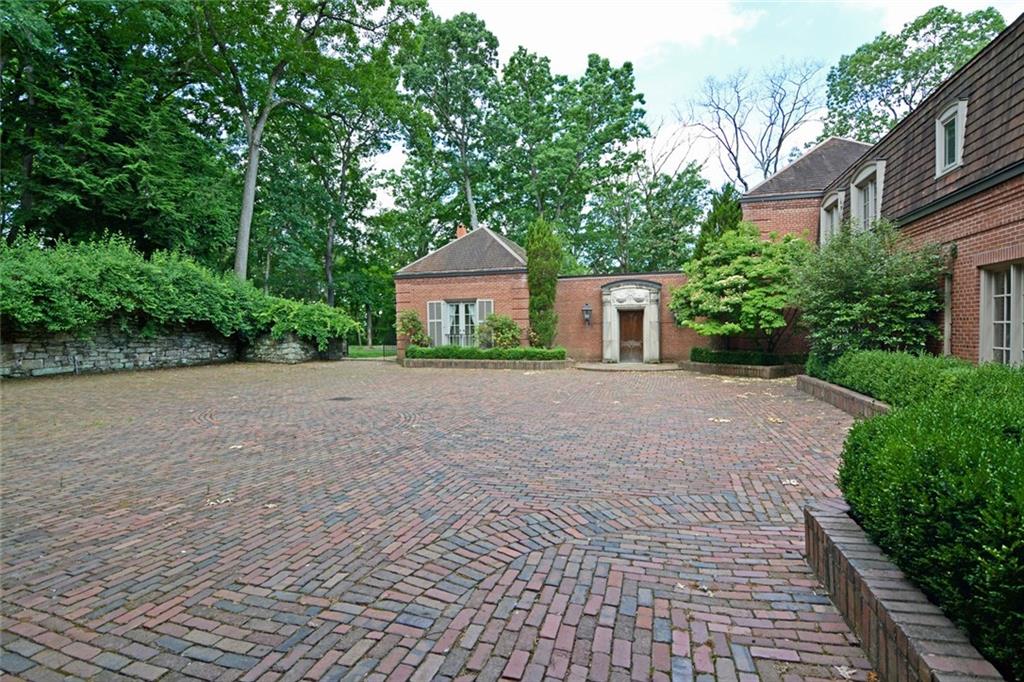 340 Fox Chapel Road Pittsburgh, PA 15238 - Photo 3 of 25 Gallery Image 3