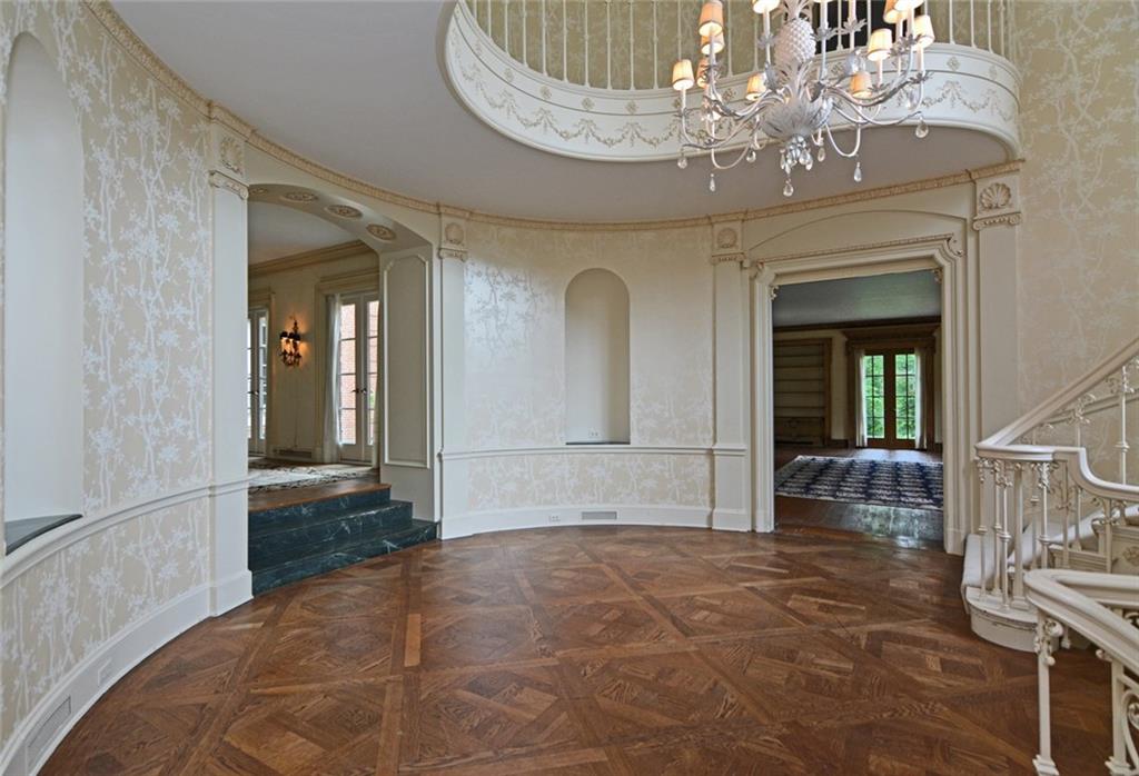 340 Fox Chapel Road Pittsburgh, PA 15238 - Photo 4 of 25 Gallery Image 4