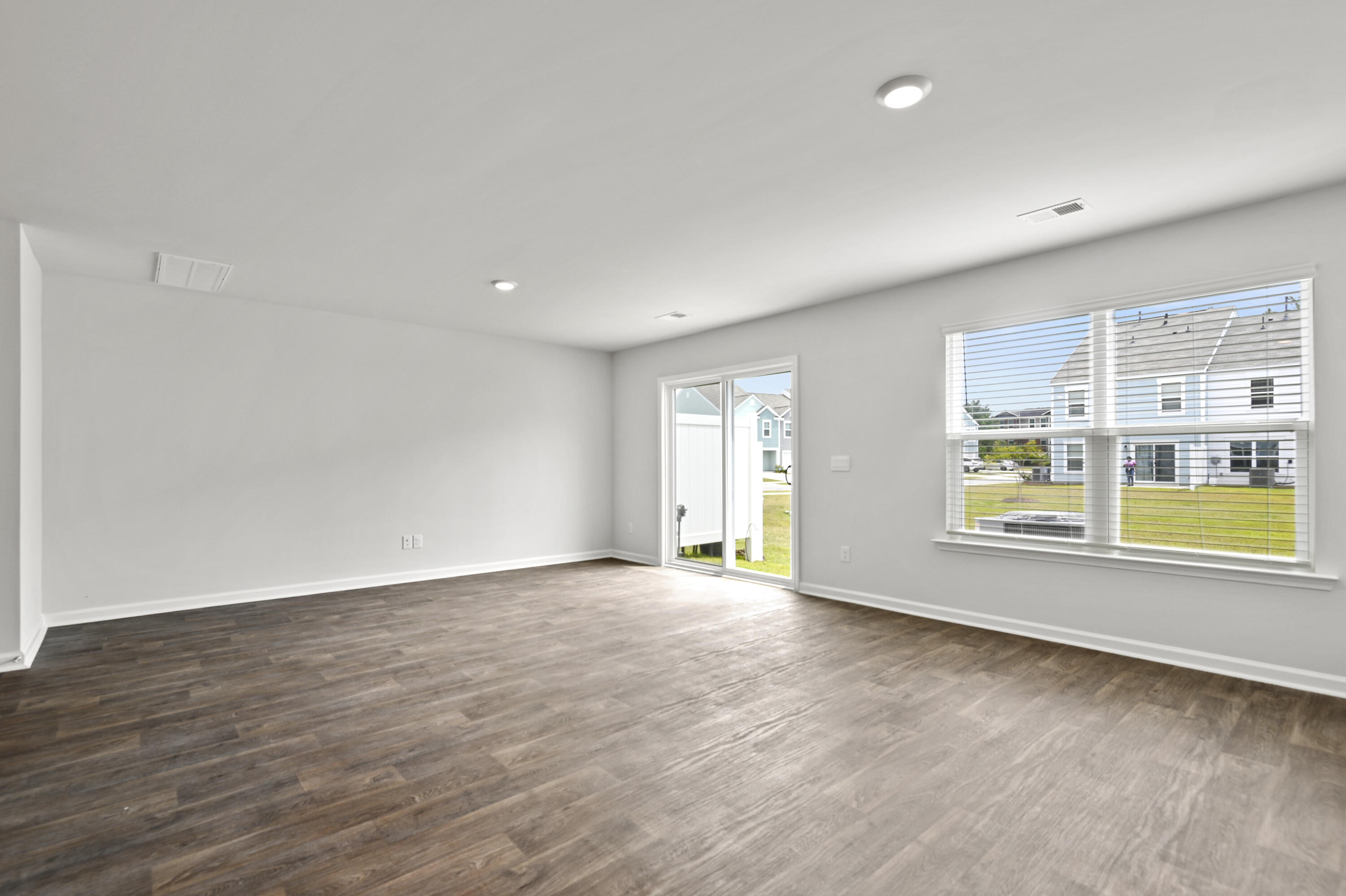 124 Orchid Bloom Circle Moncks Corner, SC 29461 - Photo 7 of 33 _DSC8811