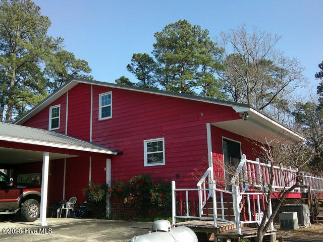 2391 Bill Hooks Road Whiteville, NC 28472 - Photo 5 of 39 Right rear corner of house
