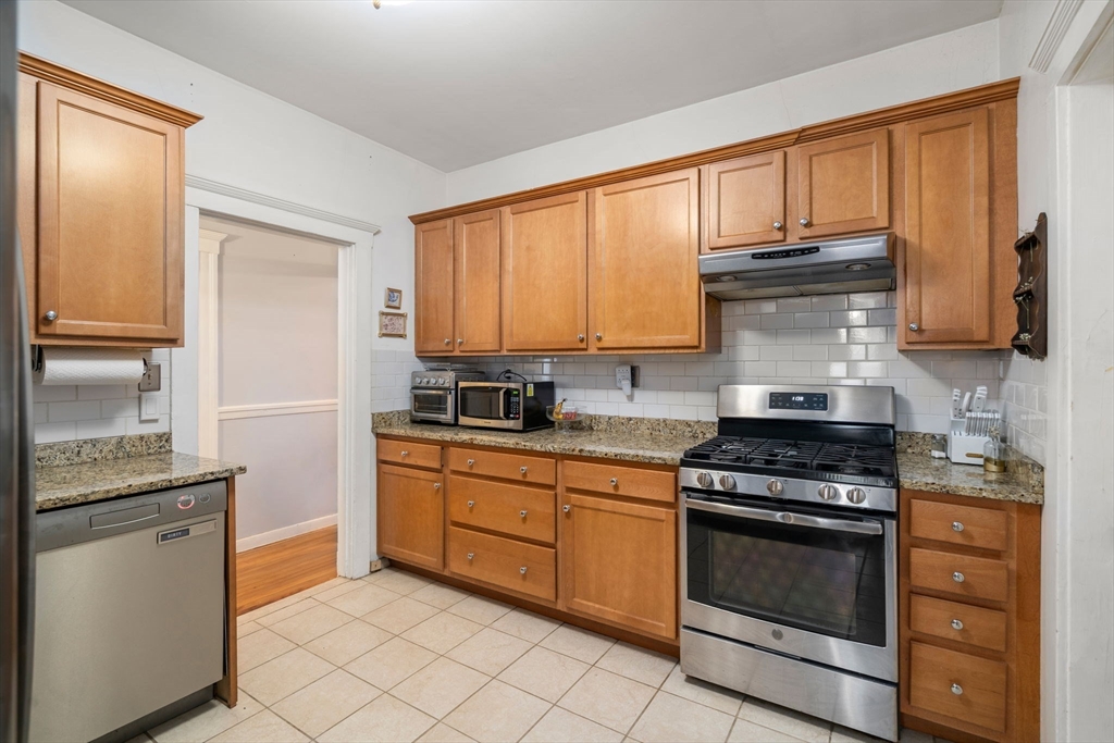 15 Bellvista Road, Unit 2 Boston, MA 02135 - Photo 7 of 22