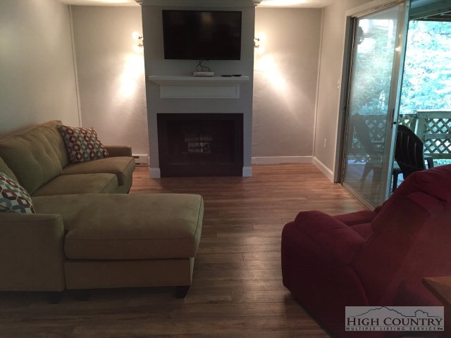 149 Slope View Road, Unit B6 Sugar Mountain, NC 28604 - Photo 14 of 16 Gallery Image 14