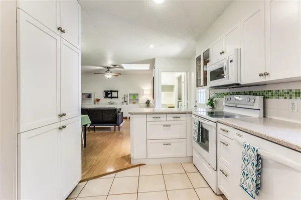 $2,750 | 424 Classen Drive, Dallas, TX 75218