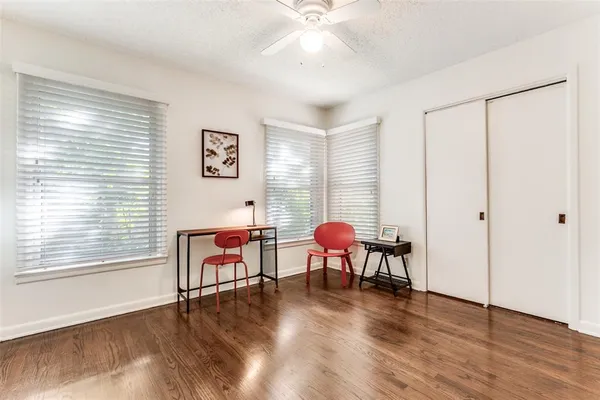 $2,750 | 424 Classen Drive, Dallas, TX 75218