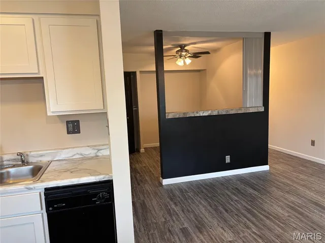 $68,000 | 824 Dumont Place, Unit C, St. Louis, MO 63125