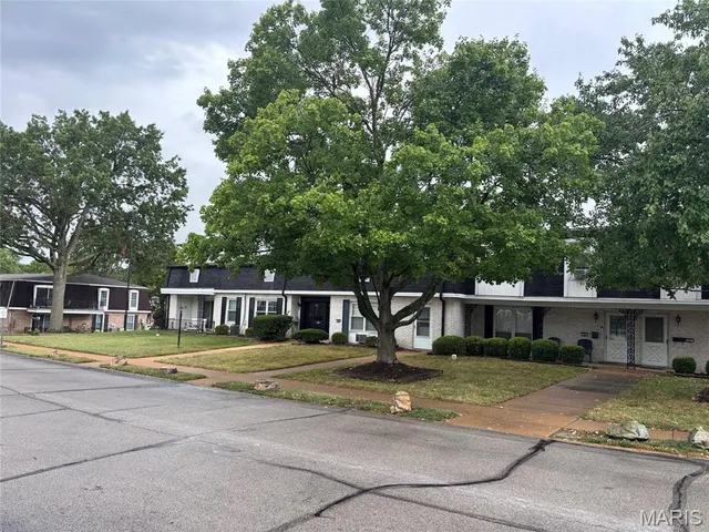 $65,000 | 824 Dumont Place, Unit C, St. Louis, MO 63125