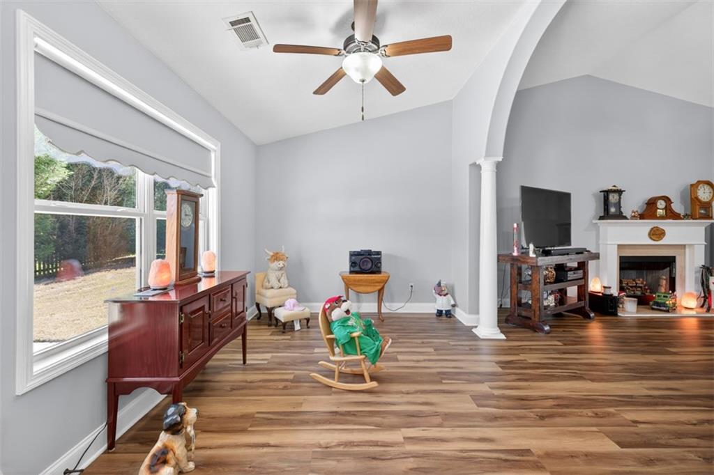 1411 Silvergate Way Winder, GA 30680 - Photo 13 of 40