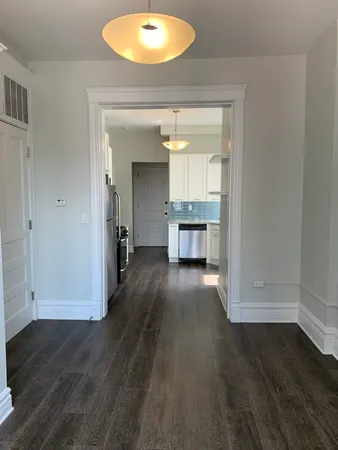 $2,995 | 1653 North Halsted Street, Unit 2F, Chicago, IL 60614