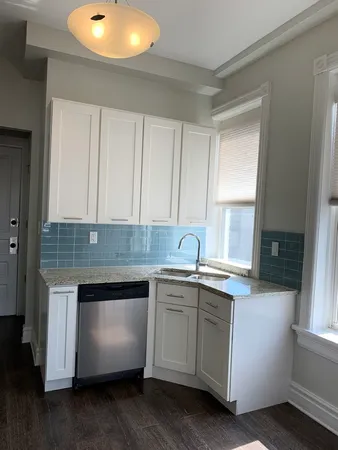 $2,995 | 1653 North Halsted Street, Unit 2F, Chicago, IL 60614