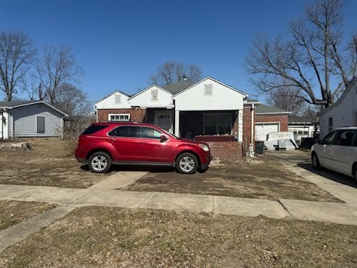 235 East Madison Street Paris, IL 61944 - Photo 1 of 9