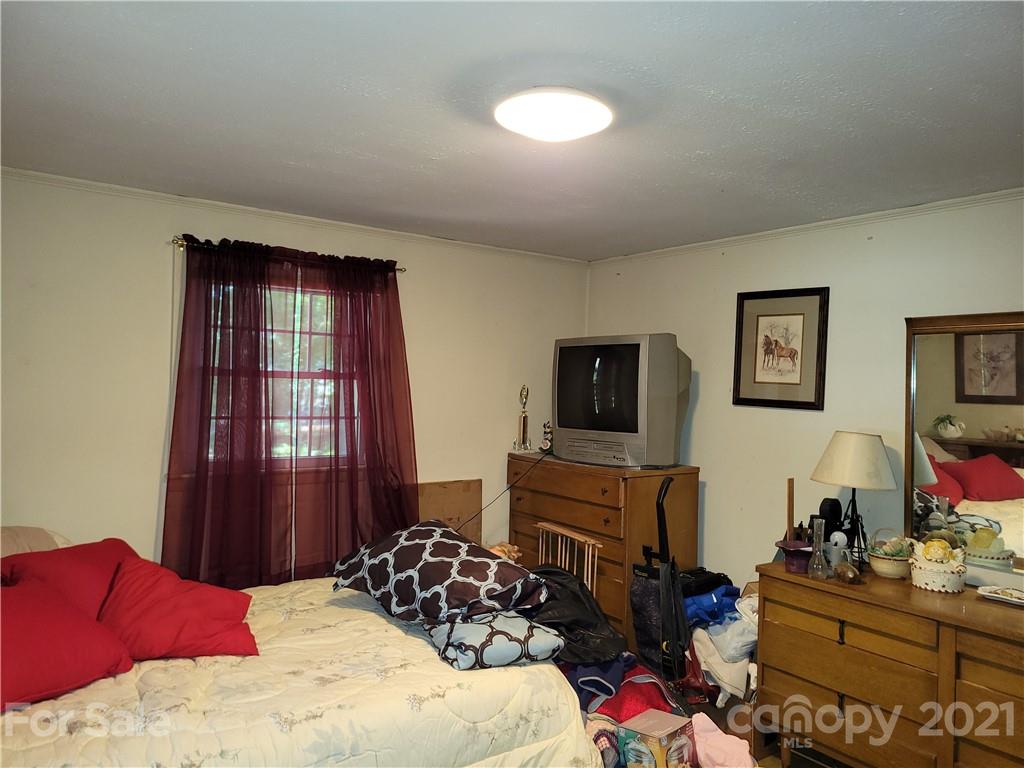 484 Vestal Road Troy, NC 27371 - Photo 10 of 19 Gallery Image 10
