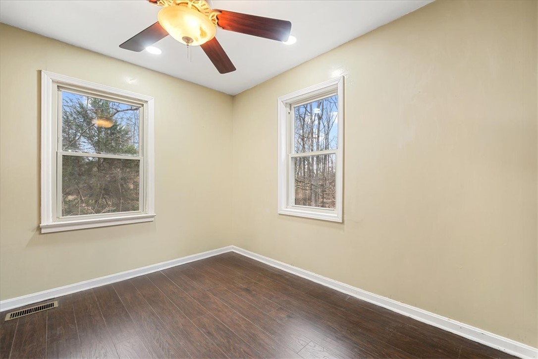135 Stalling Ridge Road Pickens, SC 29671 - Photo 20 of 49
